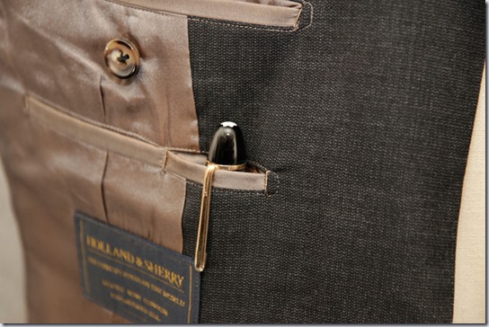 スーツのペンポケット