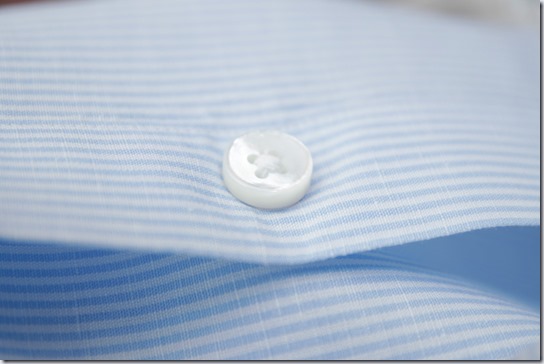 白蝶貝のシャツボタン
